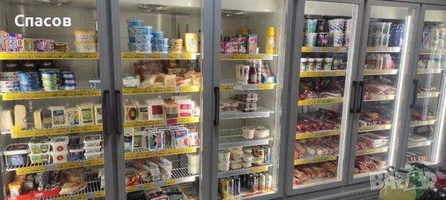 Хладилна витрина. И на изплащане !