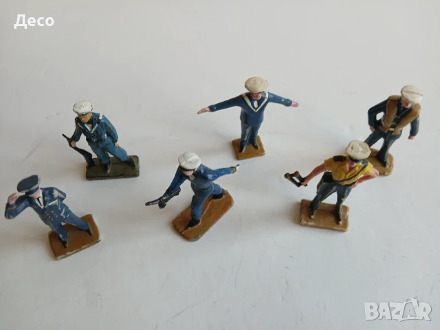 Стари пластмасови полски фигурки моряци., снимка 2 - Колекции - 50594630