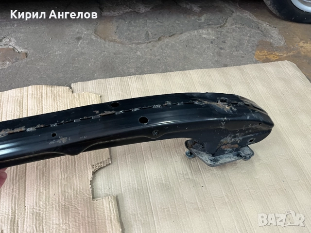 Гредата на задната броня за Mercedes C-class W203 Купе, снимка 5 - Части - 51527873
