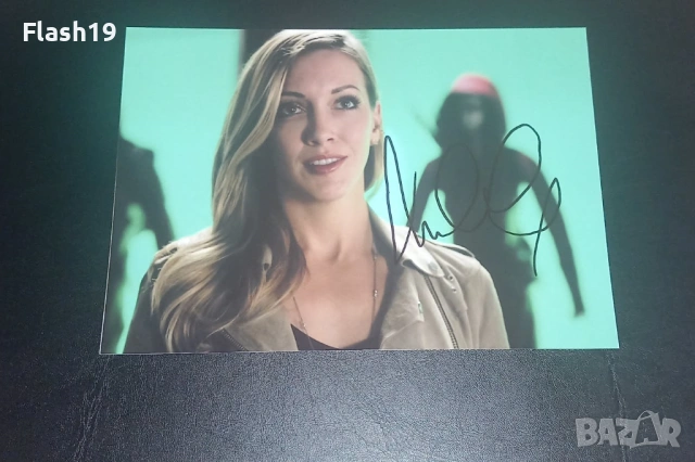 🏹 Личен автограф Кейти Касиди (Katie Cassidy) - Black Canary (Стрелата) 🏹, снимка 2 - Колекции - 53751841