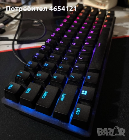 Клавиатура Razer Huntsman, снимка 2 - Клавиатури и мишки - 52449169