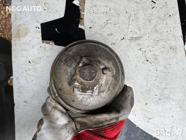 Тампон Двигател за Мерцедес, Mercedes-Benz, № 201 240 41 17, 2012404117, снимка 6 - Части - 48303843