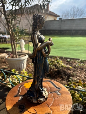 Статуетка Хигия 30см., снимка 3 - Статуетки - 53536598