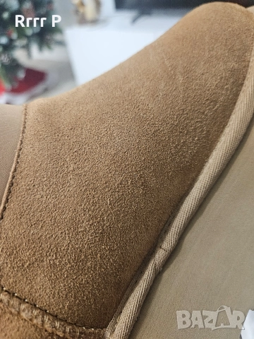 UGG - Велурени зимни боти Classic Mini Dipper Бежов цвят, снимка 5 - Дамски боти - 52915382