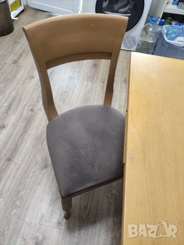 Кухненски комплект  маса от масивно дърво 90/90см+4 стола , снимка 8 - Маси - 52536685