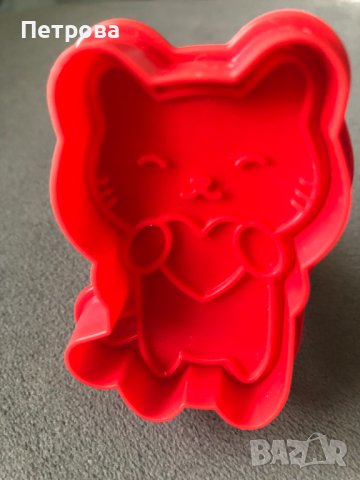 Пластмасови резци – Коте със сърце и Количка със сърца, снимка 2 - Форми - 44476412