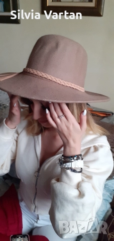 Дамска шапка капела, снимка 13 - Шапки - 52739454