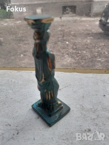 Малка масивна бронзова фигурка статуетка, снимка 2 - Антикварни и старинни предмети - 53388678