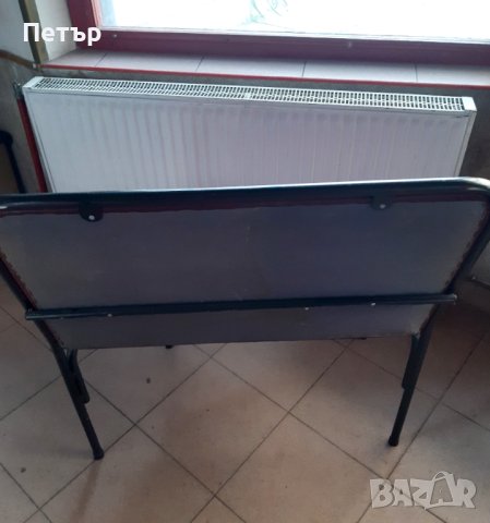 Малко кожено канапе от тръбна мебел, снимка 4 - Дивани и мека мебел - 44405547