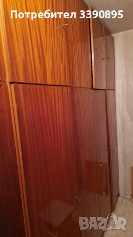 продавам четирикрилен гардероб