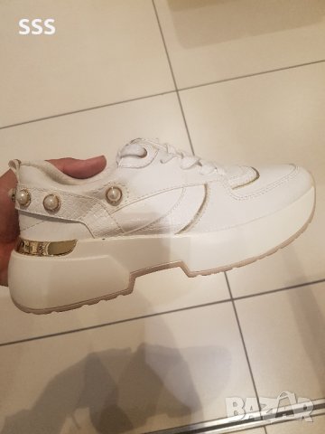 Обувки, снимка 3 - Дамски ежедневни обувки - 41920769