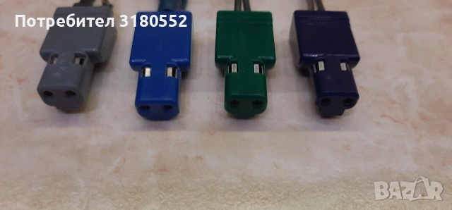 букси (конектори) Sony с кабел-за тонколони