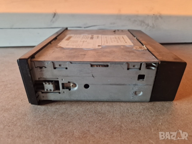 Радиокасетофон за кола, снимка 3 - Радиокасетофони, транзистори - 52927530