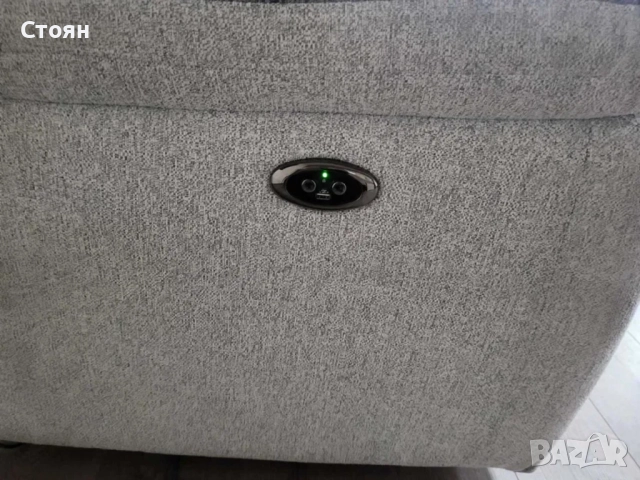 Светло сив фотьойл от плат с електрически релаксиращ механизъм, снимка 9 - Дивани и мека мебел - 51955036