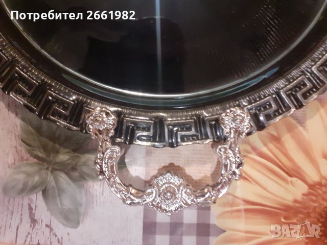 Невероятен стъклен поднос с дръжки с мотив на Версаче, снимка 3 - Сервизи - 41247970