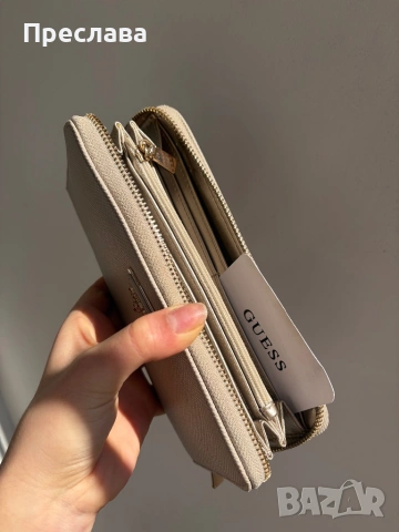 Дамско портмоне Guess, снимка 2 - Портфейли, портмонета - 53648369