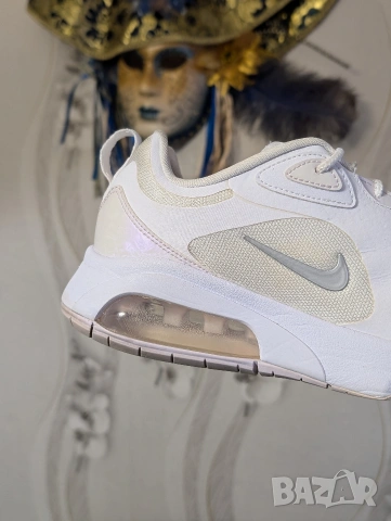 оригинални маратонки Nike Wmns Air Max 200 номер 41,5-42, снимка 15 - Маратонки - 53498288
