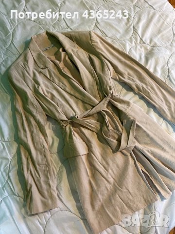 Дамски бежов шлифер размер S, снимка 4 - Шлифери - 52617760