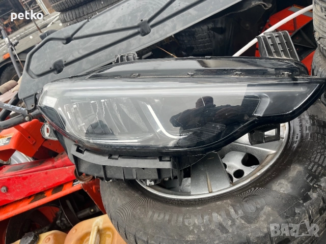 Продавам десен фар за Типо. Лед 2021.