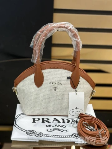 чанти prada, снимка 4 - Чанти - 50684272