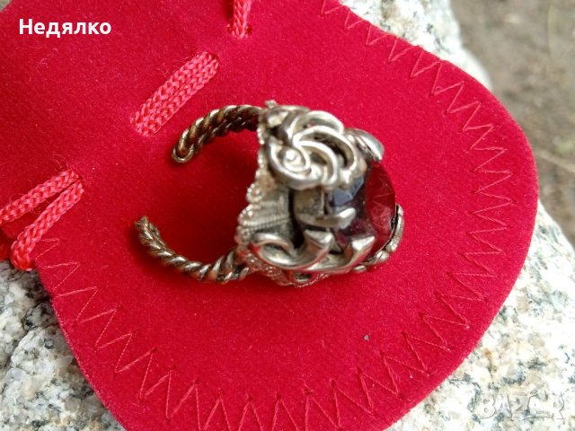 Красив стар пръстен с аметист , снимка 11 - Антикварни и старинни предмети - 41182926