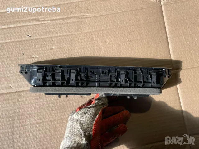 Решетка Въздуховод Парно Централен 10A819728 Volkswagen ID.3 E11 pro, снимка 4 - Части - 49016477