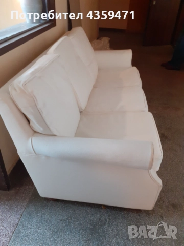 Диван, реновиран и сменена тапицерия 