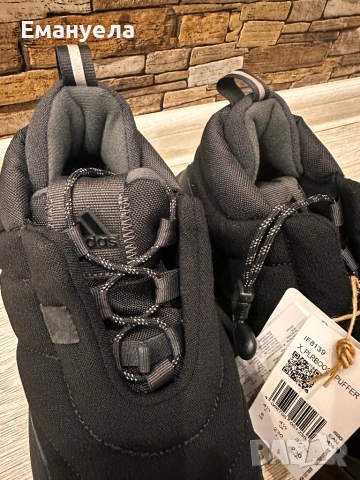 Оригинални боти Adidas 37/5 размер намалени, снимка 3 - Дамски боти - 53624058