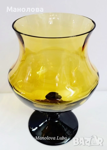 Кехлибарена ваза/бокал Empoli Art Glass Италия., снимка 2 - Други ценни предмети - 52192501