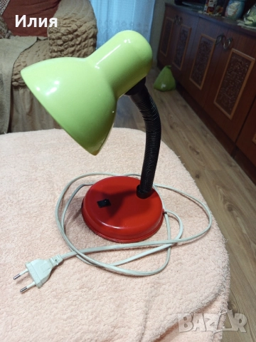 продавам 2 нощни лампи, снимка 2 - Настолни лампи - 52163129