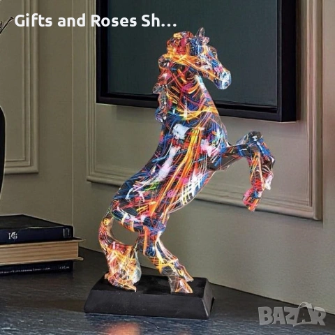 Декоративна статуетка - Цветен кон