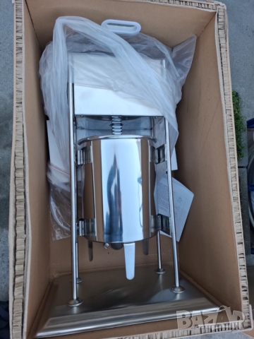 Професионална Пълначка за месо, кайма, луканки, суджук 10л