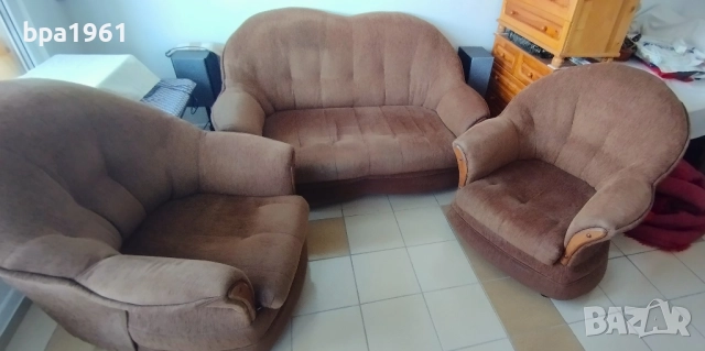 Двуместен диван и фотьойли плюс бонуси