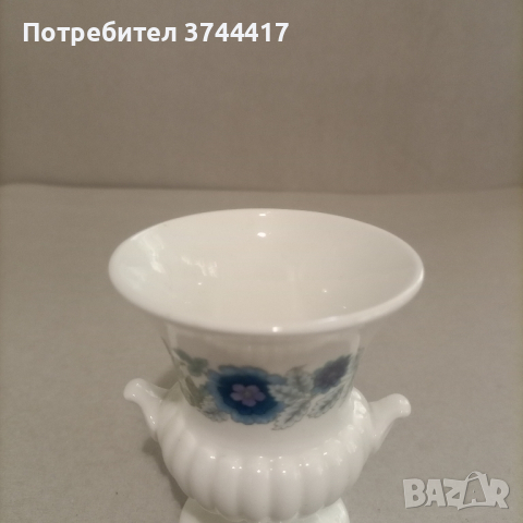 Деликатен костен Китай Wedwood Angela 3,5 в Мини пъпка Ваза от букети, Blue floral , снимка 7 - Вази - 44517747