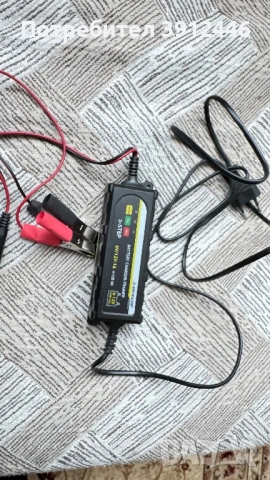 Зарядно Dunlop, снимка 2 - Аксесоари и консумативи - 53476716