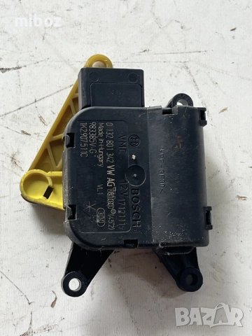 Моторче клапи парно VW Seat Skoda, снимка 2 - Части - 53379947