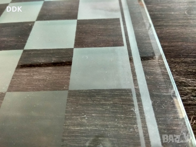 Стъклен шах,дъска-без фигурите!, снимка 3 - Шах и табла - 36045816