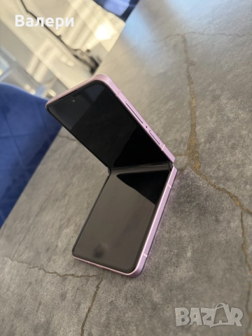 НОВ Samsung Z FLIP 8 , снимка 13 - Samsung - 56321240
