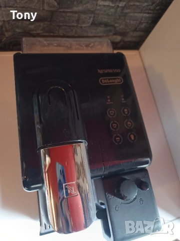 Кафемашина с капсули Nespresso Lattissima Touch EN560