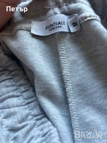 Продавам essentials fear of god къси панталонки размер Mz, снимка 4 - Къси панталони - 55857459