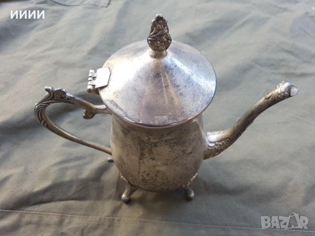 Посребрен чайник 2