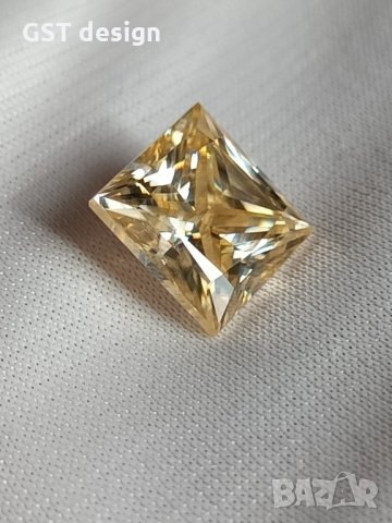 Голям 5+ карата диамант мойсанит Diamond Moissanite Топ Фенси Златен кръст оттенък Принцеса , снимка 8 - Други - 35732331