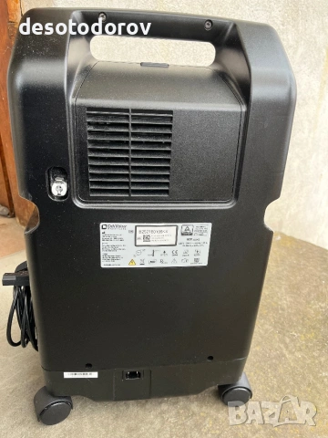 Продавам кислороден концентратор DeVilbiss Compact 525 с  2.5 години гаранция, снимка 2 - Медицинска апаратура - 53570058