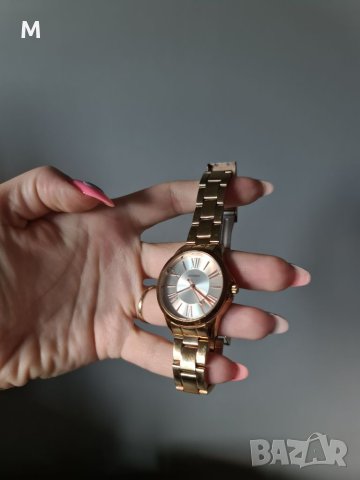 Уникален дамски часовник SEKONDA, снимка 7 - Луксозни - 41136997