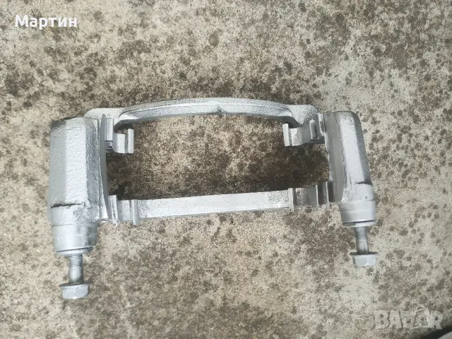 Преден десен спирачен апарат+държач за Киа Соренто -  дизел 2.5 CRDI 16 V - 140 к.с., снимка 5 - Части - 49965324