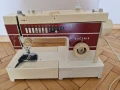 Продавам работеща запазена шевна машина лучник, снимка 1