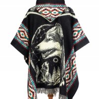 Автентичнo еквадорско унисекс вълнено пончо с вълк, различни цветове, снимка 15 - Палта, манта - 35847402