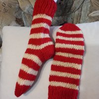 Ръчно плетени дамски чорапи от вълна размер 39, снимка 2 - Дамски чорапи - 39787896