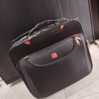 Компактен куфар за стюард/еса с, снимка 8 - Куфари - 41705729