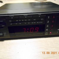 Universum UR 1003 radio clock alarm vintage 88, снимка 1 - Други - 34199602